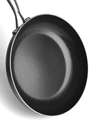 Frigideira de 28 cm de diâmetro com Superfície Gravada e Revestimento Cerâmico
